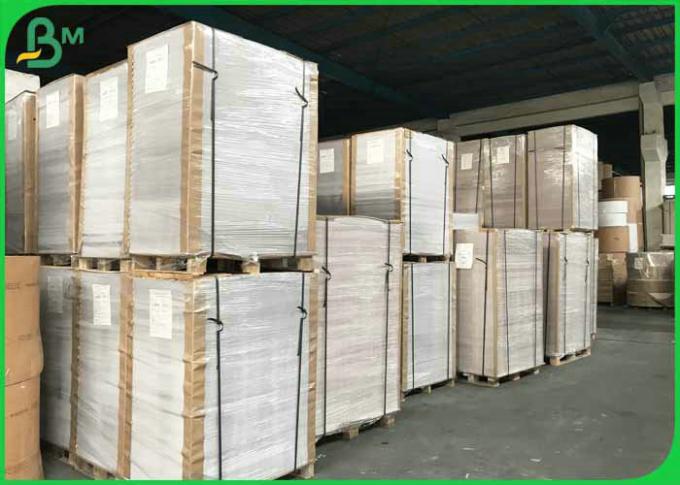 Ρόλος χαρτιού περιοδικών ξύλινου πολτού 45gsm 55sm 60gsm 869mm 889mm για την εκτύπωση