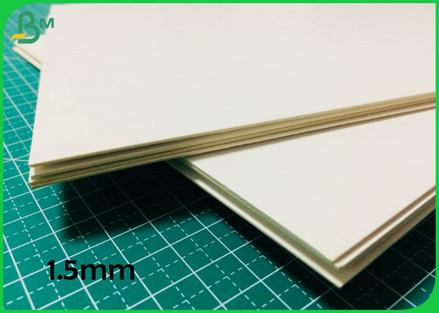 Λευκός πίνακας καρτών χρώματος διπλός δευτερεύων 1MM 1.2MM 1.5MM με την πιστοποίηση FSC