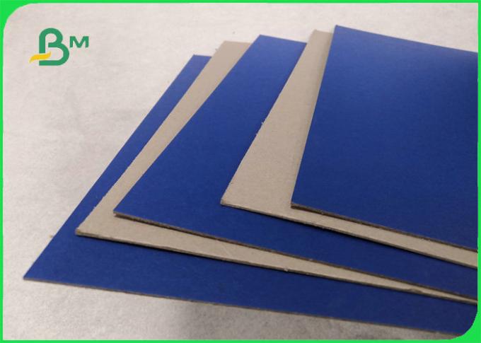 Μπλε/πράσινο/κόκκινο λουστραρισμένο με λάκκα στερεό χαρτονένιο 1.3mm 1.5mm για το κιβώτιο FSC χαρτοκιβωτίων