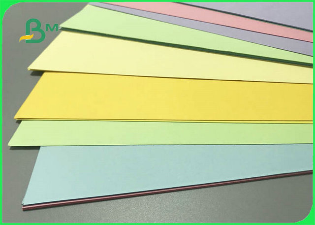 πίνακας καρτών χρώματος