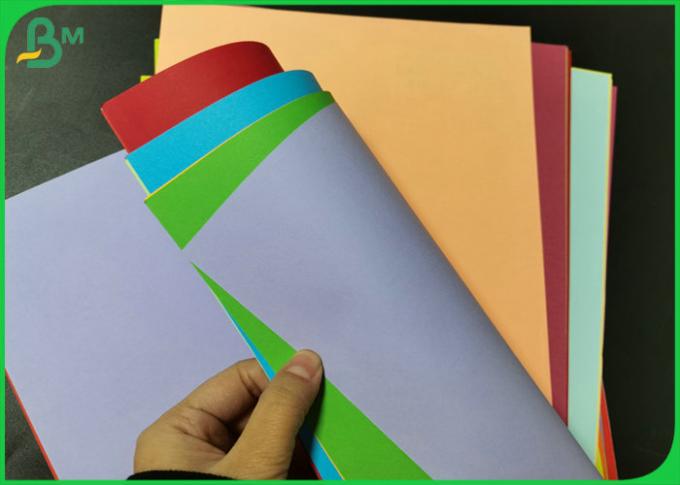 Χρωματισμένο στερεό χαρτόνι Rames πολτού 220grs Μανίλα Origami χαρτονένιο Virgin