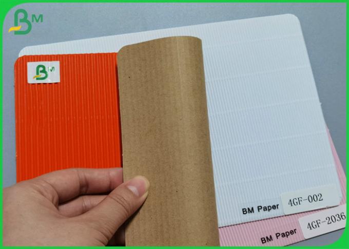 Ανακυκλώσιμο ζαρωμένο Flutting φύλλο πινάκων εγγράφου της Kraft για το άκαμπτο χαρτοκιβώτιο συσκευασίας
