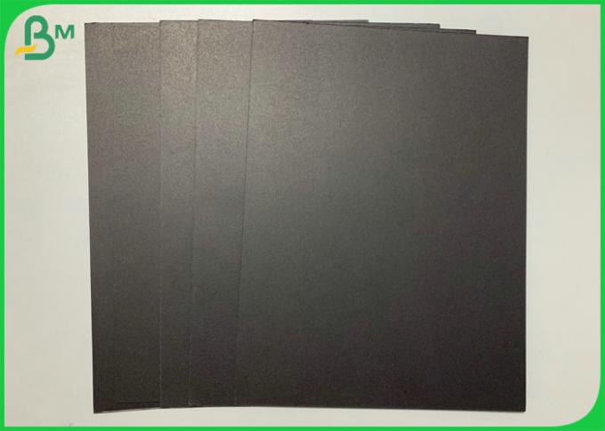 Ανακυκλώσιμος μαύρος ρόλος χαρτονιού για την ομαλή εκτύπωση 300g 350g καρτών ονόματος