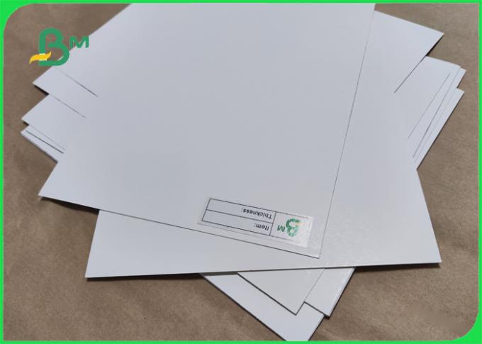 Υψηλή μαζική άσπρη πλάτη 350gsm 1/S FBB για τη φαρμακευτική συσκευασία 36 X 38»