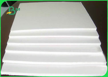 Άσπροι φύλλο χαρτιού σκαφών της γραμμής της Kraft πολτού της Virgin/ρόλος 100gsm για τις τσάντες αγορών