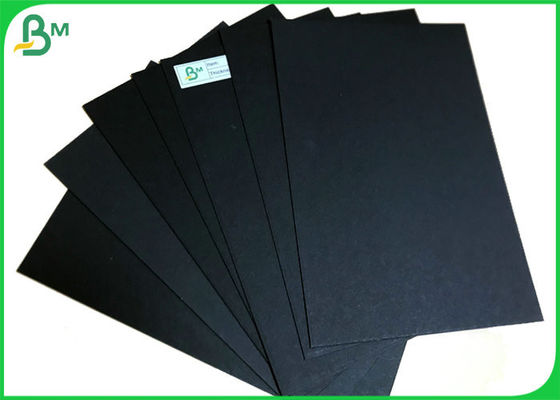 Διπλός δεσμευτικός πίνακας βιβλίων πλευρών μαύρος/ανακυκλωμένο 300G μαύρο χαρτόνι 200G