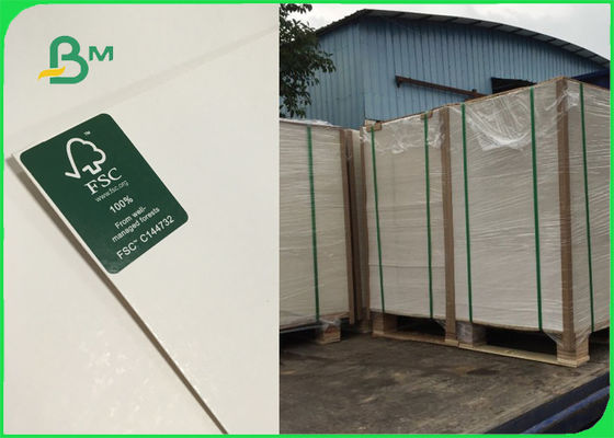 οι άσπρες C1S πτυχές πινάκων ελεφαντόδοντου 250gsm 270gsm 300gsm μια πλευρά έντυσαν το FSC επικυρωμένο