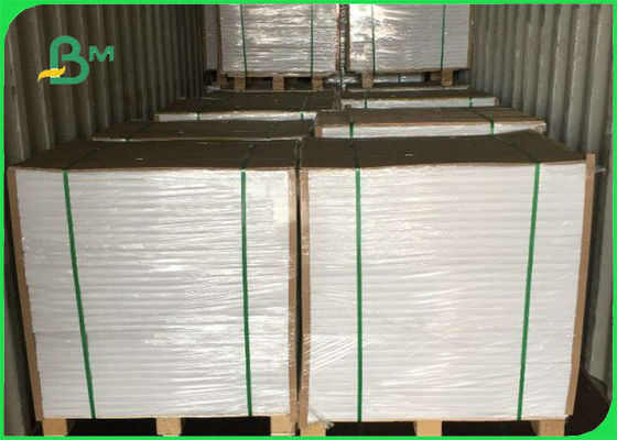 Αδιάβροχο ντυμένο έγγραφο PE βαθμού τροφίμων 60gsm 80gsm για το τύλιγμα των ψαριών