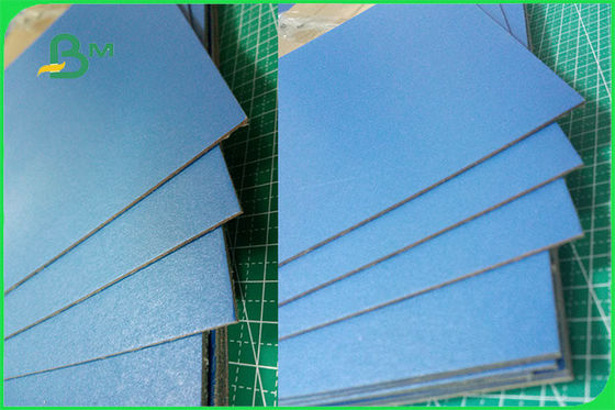 Άκαμπτο χαρτόνι 2.0mm βερνικιών FSC ζωηρόχρωμο στιλπνό για τα κιβώτια δώρων Χριστουγέννων