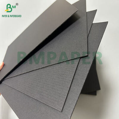 1.5mm 1.7mm Μαύρο Χρώμα F Φλάουτ κυματοειδές χαρτί για συσκευασία 1000 x 1420mm
