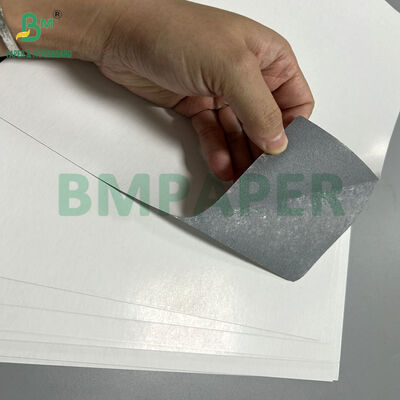 330 γραμμάρια χαρτί μαύρου πυρήνα υψηλής λευκότητας για τραπουλόχαρτα υψηλής ποιότητας 71 x 95 εκ.