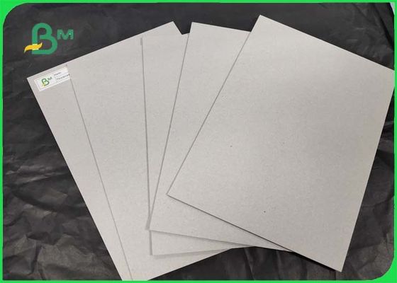 Το FSC ενέκρινε τον τοποθετημένο σε στρώματα δεσμευτικό πίνακα βιβλίων/τον γκρίζο πίνακα στο πράσινο κόκκινο μπλε