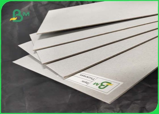 Το FSC ενέκρινε τον τοποθετημένο σε στρώματα δεσμευτικό πίνακα βιβλίων/τον γκρίζο πίνακα στο πράσινο κόκκινο μπλε